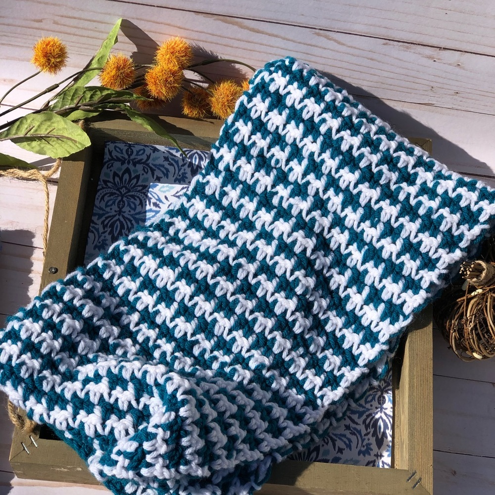 Houndstooth winter scarf neck warmer